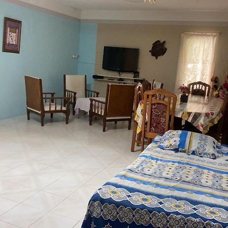 Justice Seaview Apartment ル・モーン エクステリア 写真